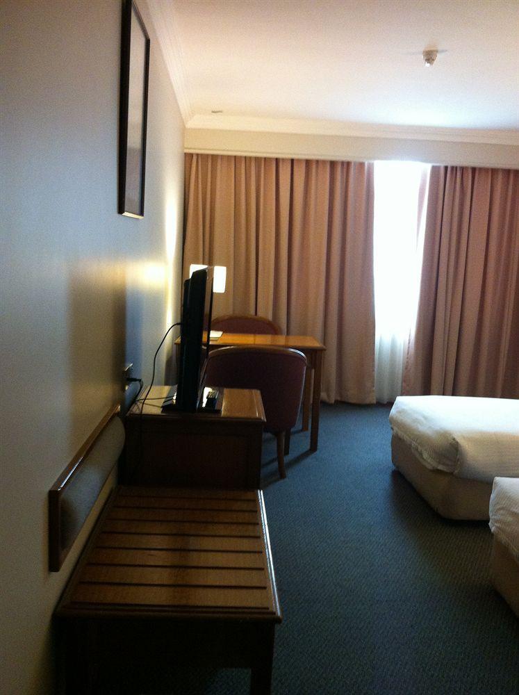 Kingwood Hotel Kuching Exterior photo
