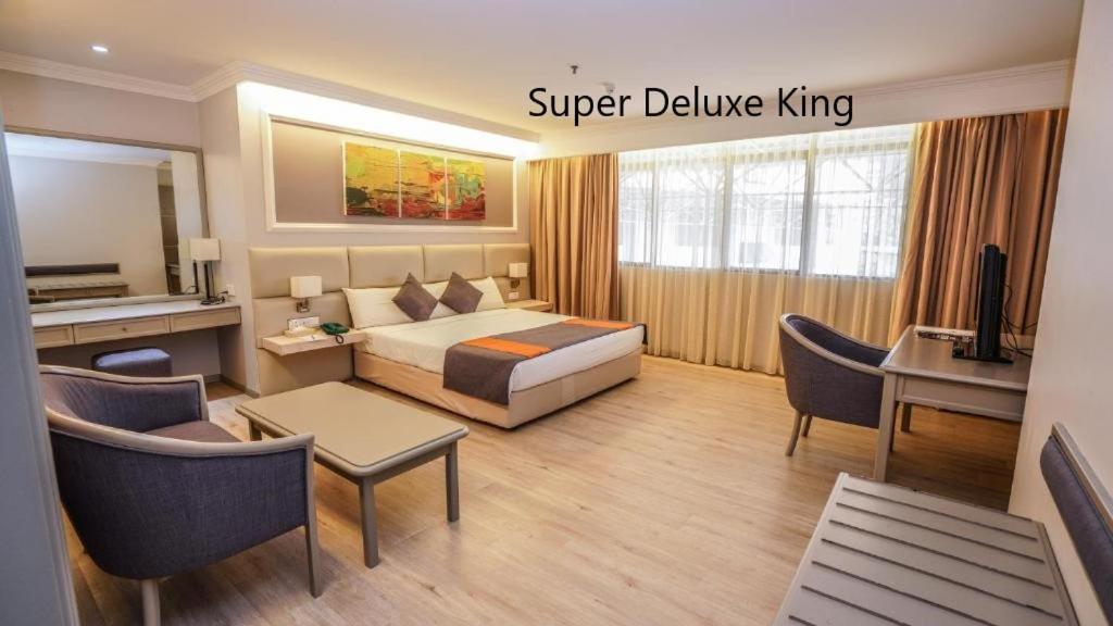 Kingwood Hotel Kuching Exterior photo