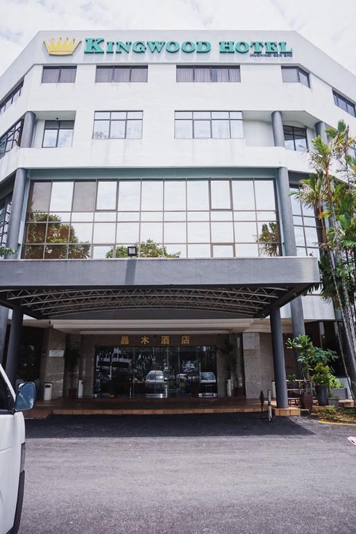 Kingwood Hotel Kuching Exterior photo